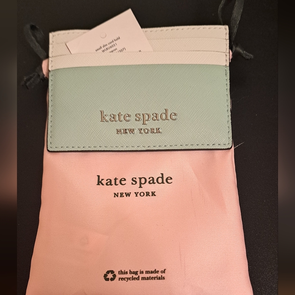 Kate Spade  Mint  cardholder with dust Bag NWT
